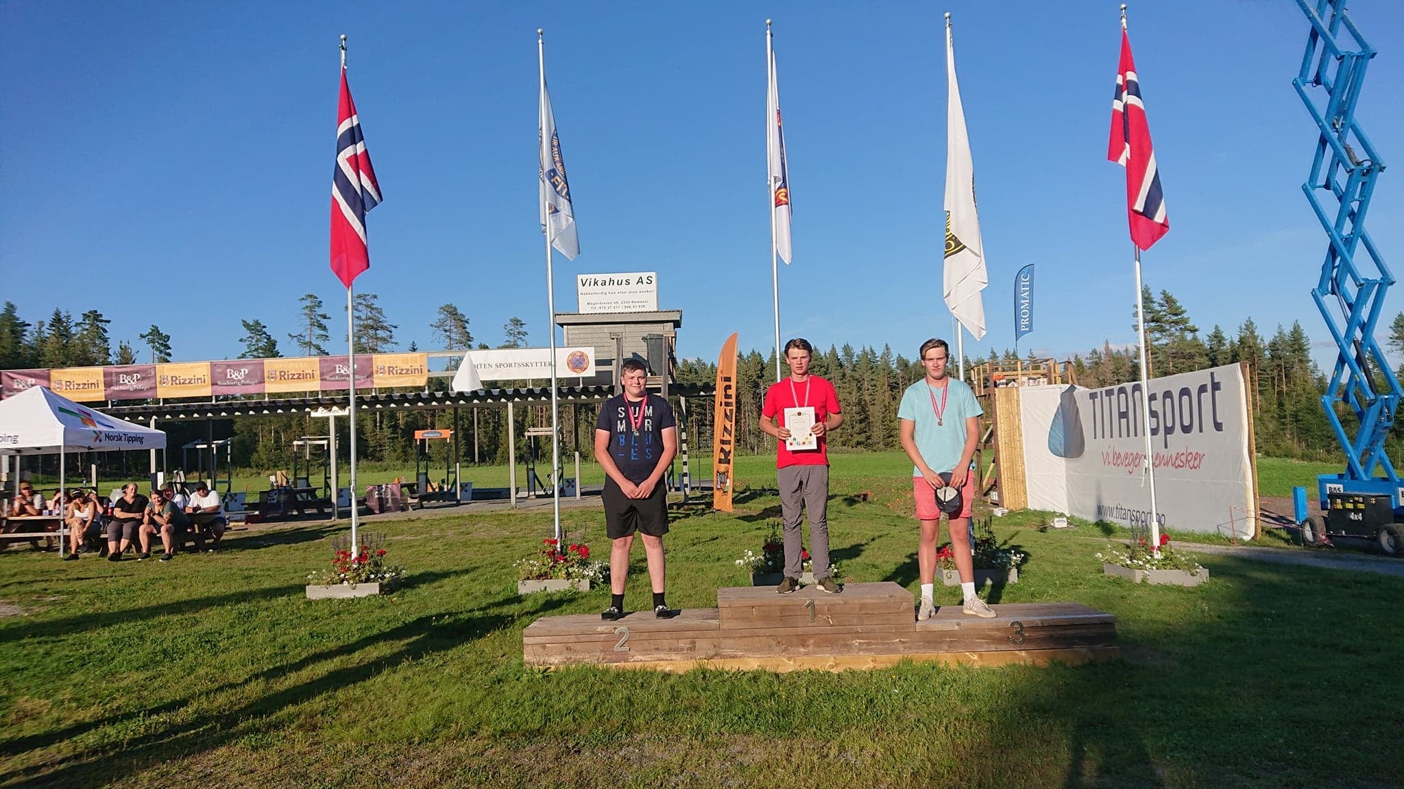 Medaljevinnerne i juniorklassen.